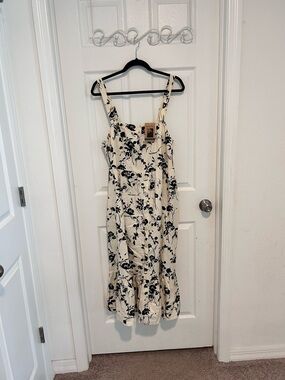 NWT BOHO Cream Floral Midi Dress with Ruffle Hem Size 1X
